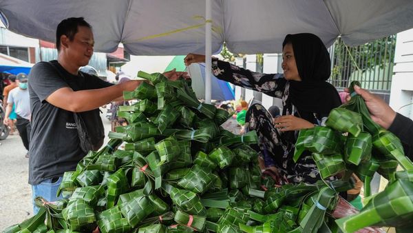 Laris Manis Kulit Ketupat Daun Pandan