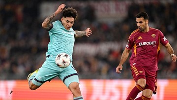 Roma Rekrut Santiago Castro dari Bologna