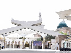 Indahnya Masjid Ar Rahman Kota Blitar, Replika Masjid Nabawi