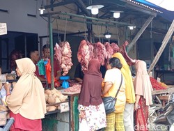 H-1 Lebaran, Harga Daging Sapi di Pasar Sukaramai Medan Rp 145 Ribu/Kg