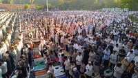 Khidmatnya Salat Id Jemaah Muhammadiyah di Lapangan Sempur Bogor