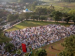 Salat 2 Rakaat Sebelum Salat Idul Fitri, Apakah Ada?