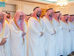 Suasana Salat Idulfitri di Masjidil Haram Makkah yang Dihadiri Pangeran MBS