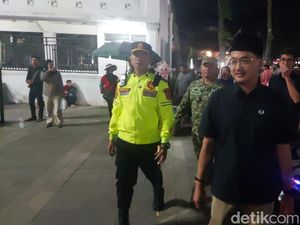 Euforia Warga Cimahi Malam Takbiran, Wawalkot Adhitia: Jangan Berlebihan