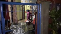 Banjir Setu Pedongkelan Depok Meluap hingga ke Permukiman Warga