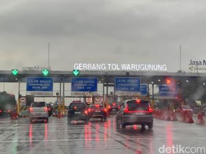 433 Ribu Kendaraan Padati Tol Surabaya-Mojokerto Selama Libur Lebaran