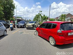 Honda Jazz Vs CRV di Bojonegoro Adu Banteng, Penumpang Selamat Semua