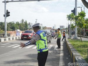 Potret Arus Mudik di Tol Singosari, Ramai tapi Tidak Macet