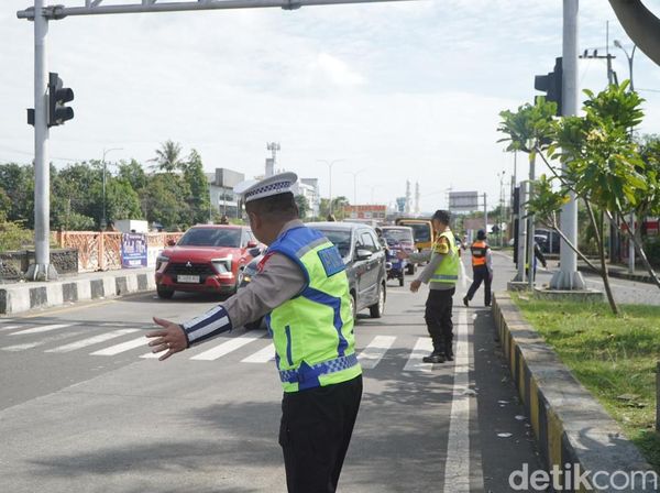 Potret Arus Mudik di Tol Singosari, Ramai tapi Tidak Macet