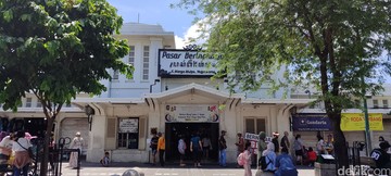 10 Rekomendasi Pusat Oleh-Oleh Malioboro, Harga Murah &amp; Lengkap