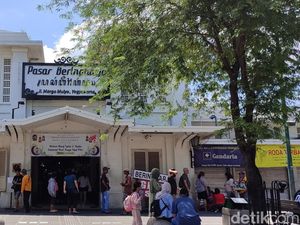 10 Rekomendasi Pusat Oleh-Oleh Malioboro, Harga Murah & Lengkap