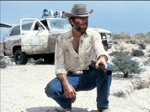 Putri Chuck Norris Buka Suara Setelah Kematian Mendadak Ayahnya