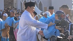 Bareng Menteri PU, Presiden Prabowo Sapa Warga Aceh Tamiang