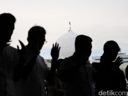 Doa Itidal: Arab, Latin dan Artinya