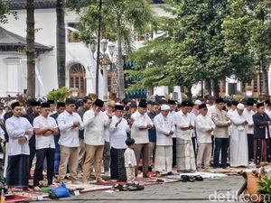 Bacaan Bilal Idul Adha Lengkap: Arab, Latin dan Artinya