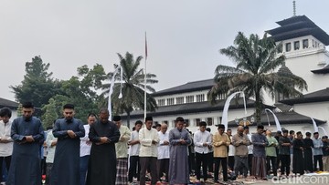 Momentum Idulfitri di Gedung Sate: Penegasan Komitmen Pelayanan Publik Pasca-Momen Sakral