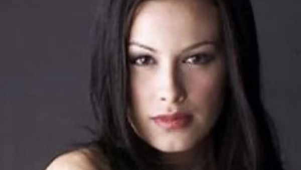 Sophia Latjuba Ikut Tren Viral Unggah Foto Tahun 90an, Wajahnya Bikin Salfok