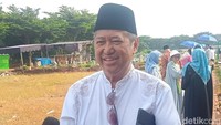 Ayah Vidi Aldiano Izin Kepada Rano Karno Buat Tanam Pohon di Pemakaman