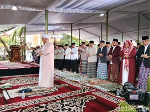 Salat Id di Masjid Agung Palembang, Ratu Dewa Ajak Warga Jaga Hati