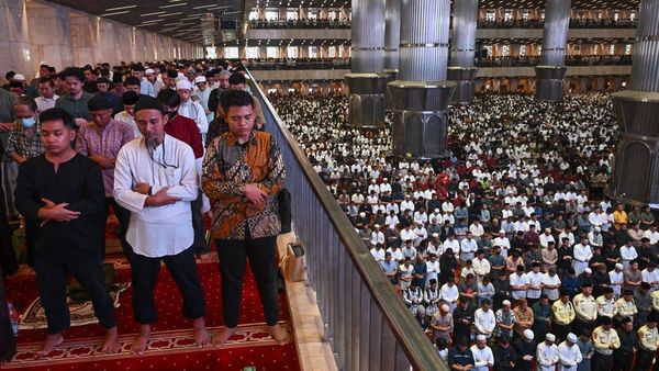 Istiqlal Dipadati Jamaah, Salat Id Berlangsung Khidmat
