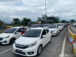 Exit Tol Singosari Arah Malang dan Batu Macet pada Hari Kedua Lebaran