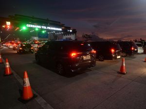 Antrean Kendaraan Mengular di GT Prambanan Saat Libur Lebaran