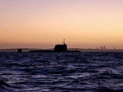 Timur Tengah Memanas, Kapal Selam Nuklir Inggris Tiba di Laut Arab