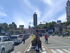 3.200 Kendaraan Memasuki Puncak Bogor dalam Sejam, One Way Diberlakukan