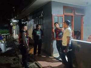Cegah Maling, Polisi Patroli Rumah Kosong Ditinggal Mudik di Jakbar