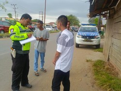 2 Mobil di Palembang Terlibat Laka, 1 Orang Dilarikan ke RS