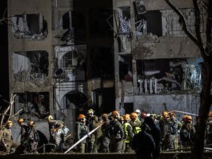 Video: Melihat Dampak Serangan Misil Iran ke Kota Arad di Israel