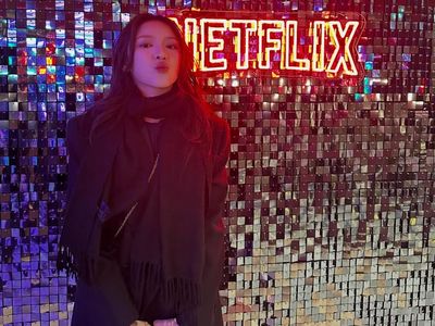 Tiara Andini Lebaran di Korea Sambil Nonton Live Comeback BTS