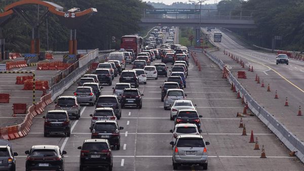 Arus Balik Lebaran, Tol Cipali Mulai Dipadati Kendaraan