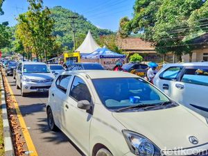 One Way Diberlakukan Imbas Lonjakan Kendaraan Arah Ciwidey