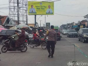 Antrean Kendaraan Mengular 3 Km di Jalan Raya Blega Bangkalan
