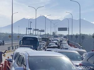 Exit Tol Parungkuda hingga Simpang Cikidang Padat, Akses Wisata Tersendat