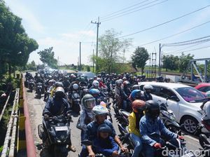 Jalur Arteri Jombang Macet Dua Arah pada H+2 Lebaran, Kendaraan Dialihkan