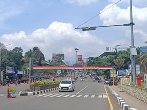 Polisi Ungkap Penyebab One Way Puncak-Jakarta Berlangsung 9 Jam Kemarin
