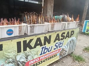 Menengok Sentra Ikan Asap Dringu Probolinggo yang Sepi Setelah Ada Tol