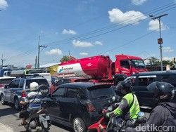 Simpang Mengkreng Masih Padat di Hari Ketiga Lebaran