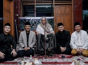 Sowan Kiai-kiai, Gus Ipul: Idulfitri Jadi Momen Silaturahmi & Berkah