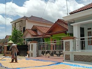 Video: Mengintip Rumah-rumah Mewah di Desa Jambu Cilacap