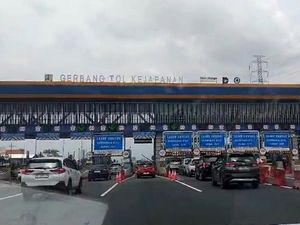 Gerbang Tol Kejapanan Padat dari Arah Pandaan-Malang