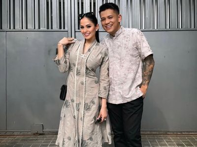 Potret Jessica Juliantiano Lebaran Ditemani Boris Bokir