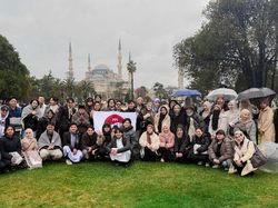 Cerita Mahasiswa RI Lebaran pada Musim Dingin di Turki, Toko-toko Tetap Buka