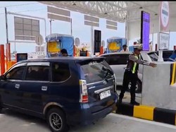 Mobile Reader di GT Situbondo Barat Pangkas Antrean Tol