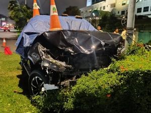 Video: Fortuner Tabrak 4 Motor dan 2 Mobil di PIK, Dua Orang Tewas