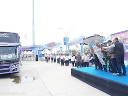 Ratusan Warga Lamongan Ikut Balik Gratis ke Jakarta, 3 Bus Diberangkatkan