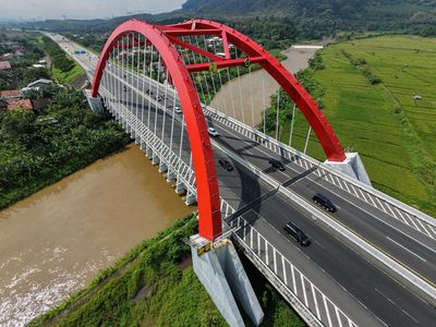 Arus Balik, 100 Ribu Kendaraan Melintas Tol Kalikangkung