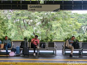 Stasiun Gambir Dulu dan Kini: Jejak Sejarah hingga Wacana KRL